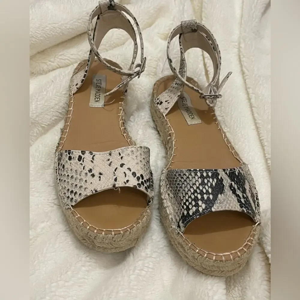 Steve Madden Irys Snakeskin espadrille sandals size 7.5